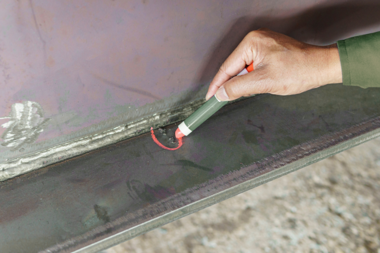 Inspección Visual vs Líquidos Penetrantes: ¿Cuál aplico y cuándo?